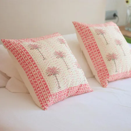 Pareado Con Jardin Privado En Urbanizacion